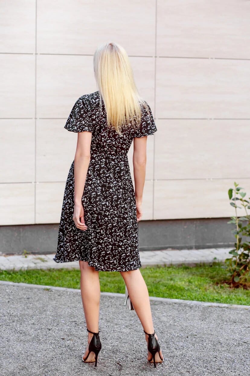 картинка Платье с нотками короткий рукав от магазина Компания+