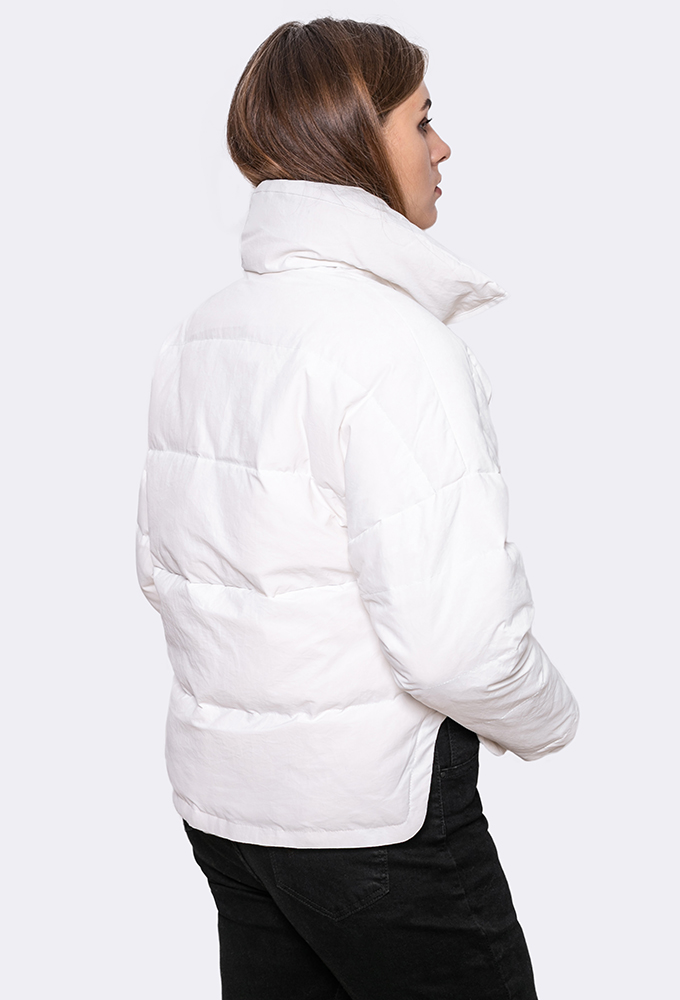 картинка Куртка короткая белая от магазина Компания+