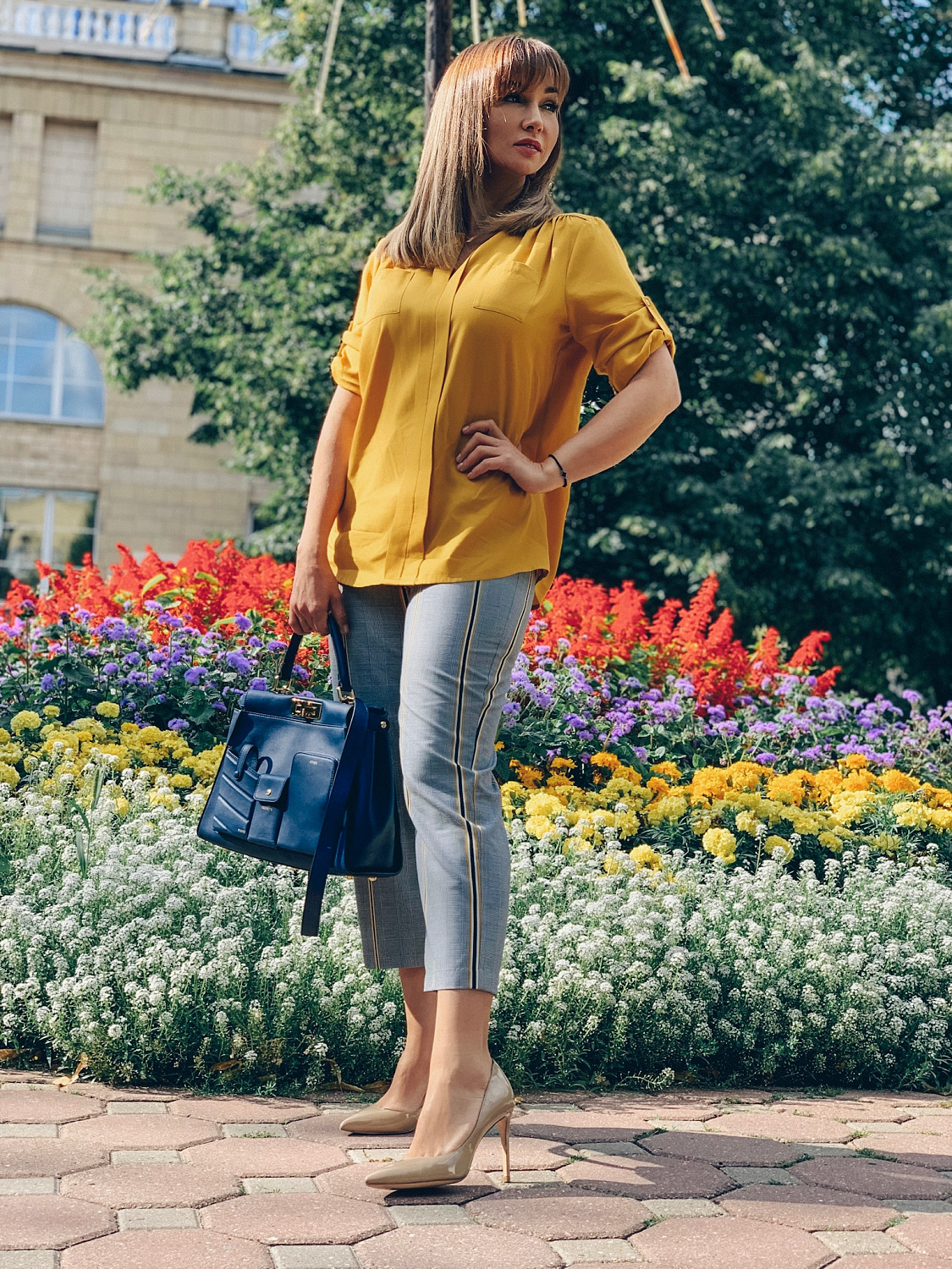 картинка Блузка с карманами и коротким рукавом желтая от магазина Компания+