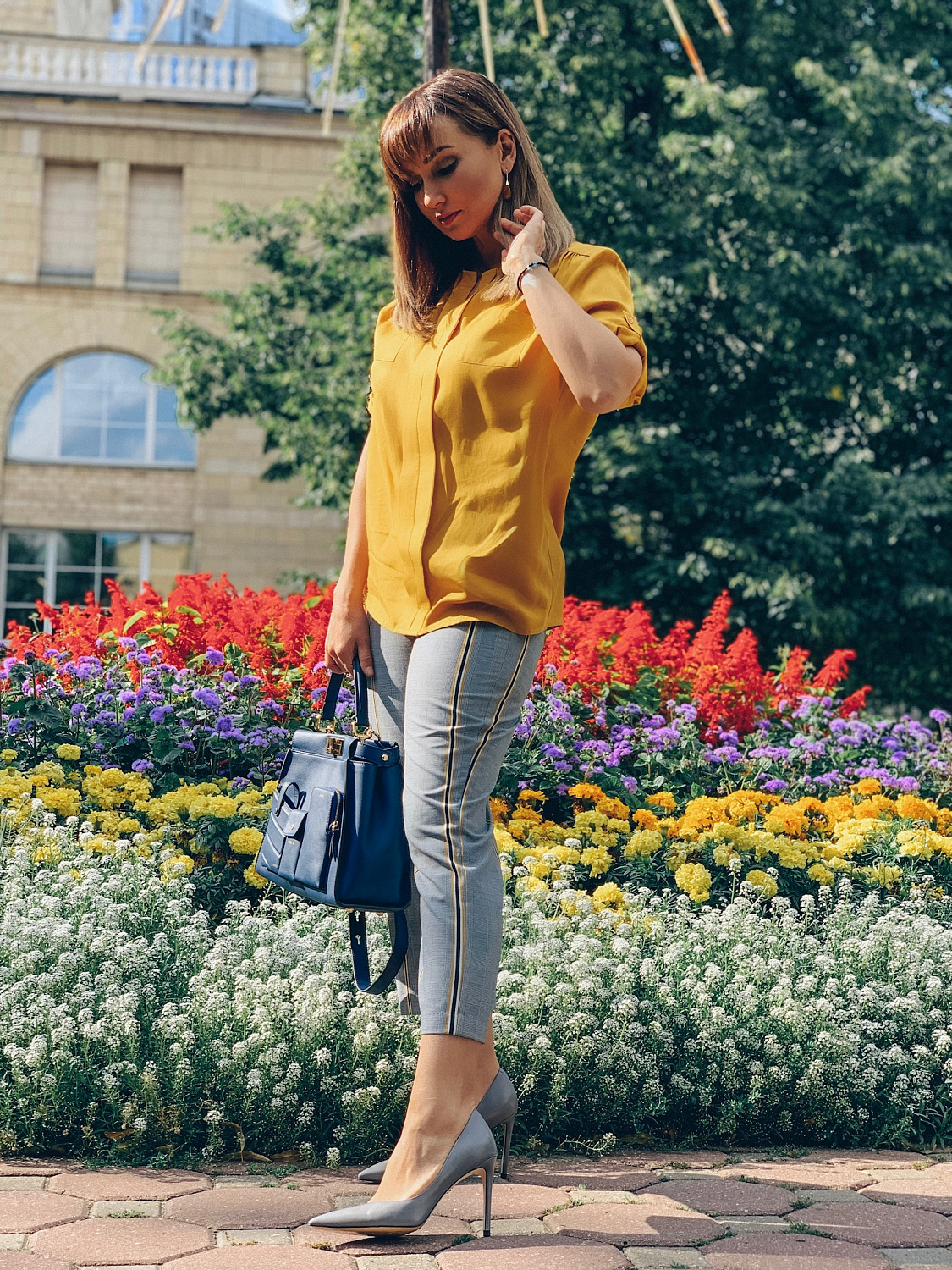 картинка Блузка с карманами и коротким рукавом желтая от магазина Компания+