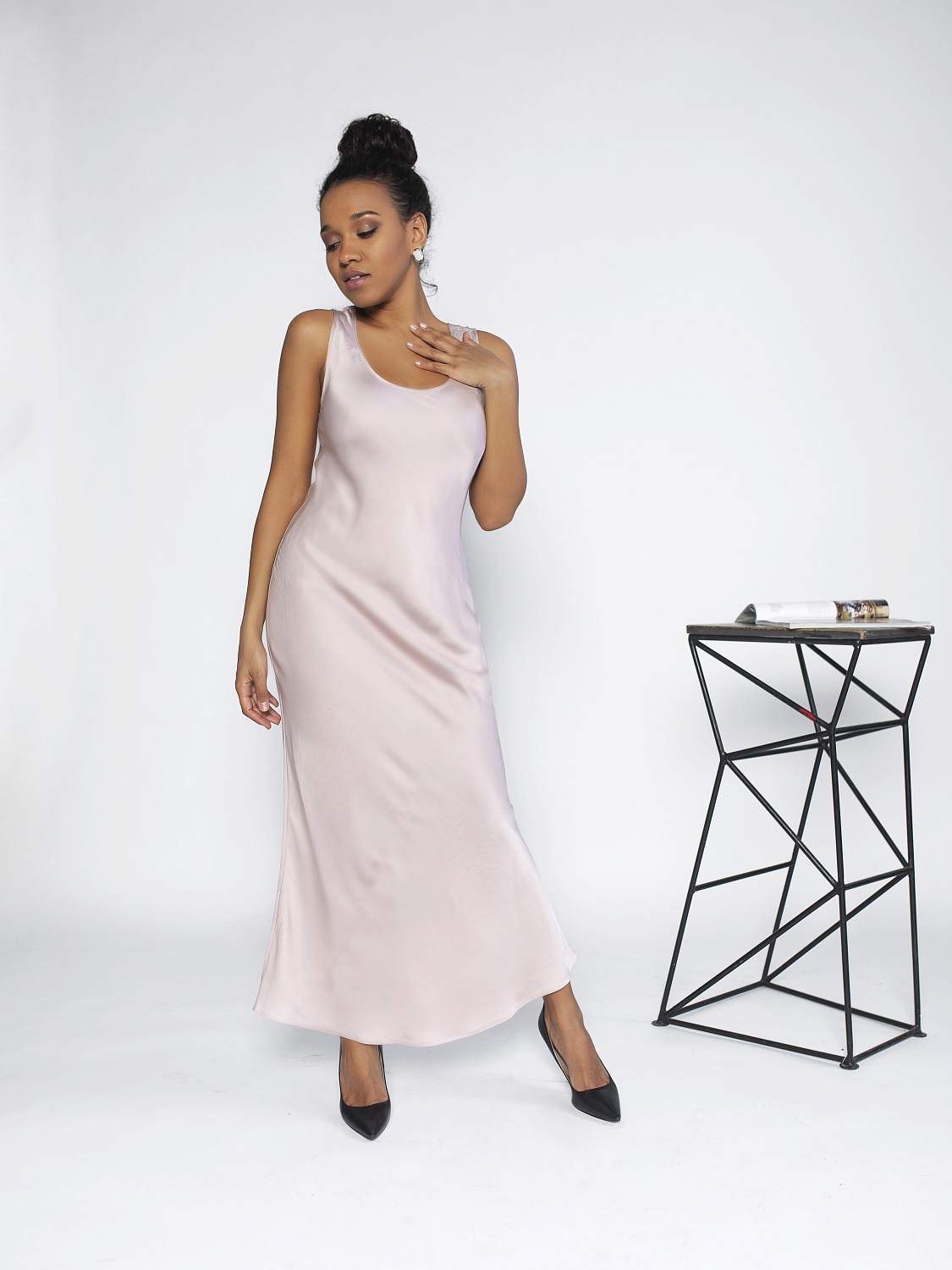 картинка Платье-комбинация розовое шелковое  от магазина Компания+